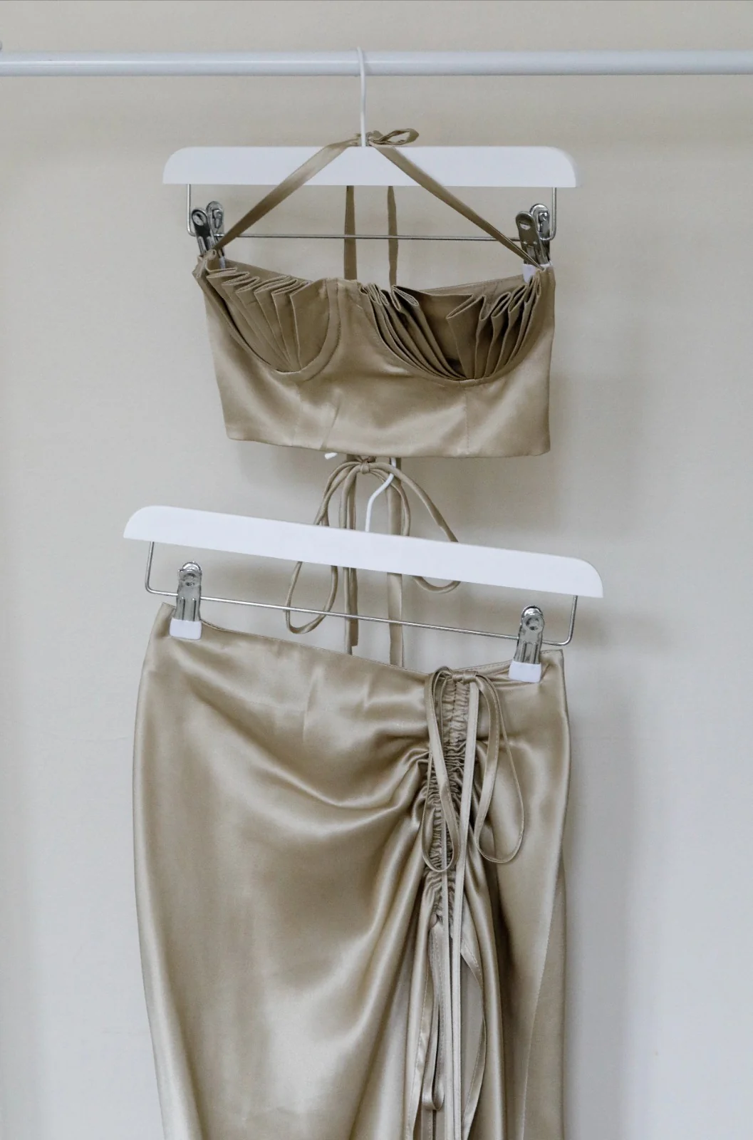Dido & Amadi Midi Set Chinchilla Gold Silk - Image 5